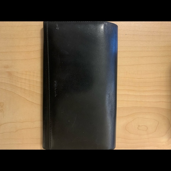 PRADA leather wallet 100% authentic - Picture 1 of 3